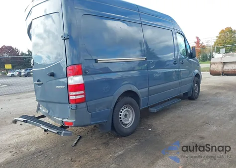 2018 Mercedes-Benz Sprinter 2500 Standard Roof V6 из США, поврежденный, VIN WD3PE7CD2JP643055